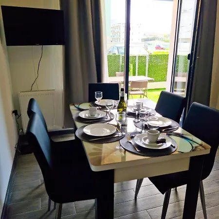 Apartament Beachside - Queen - Serenity Garden