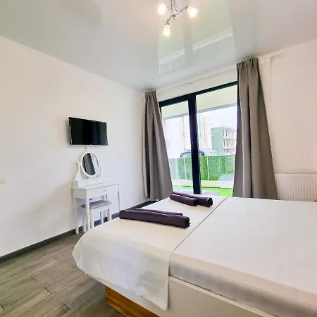 Apartament Beachside - Queen - Serenity Garden Năvodari